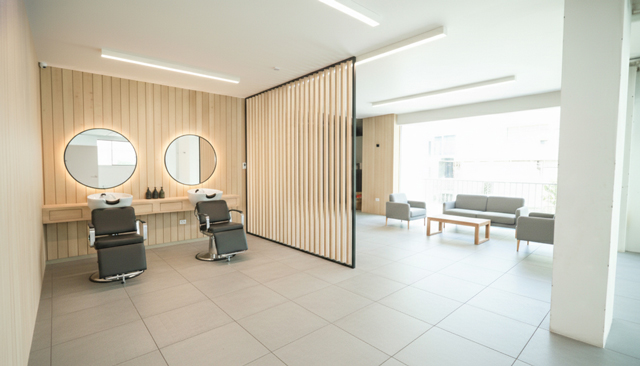 Upper25_HairSalon_01